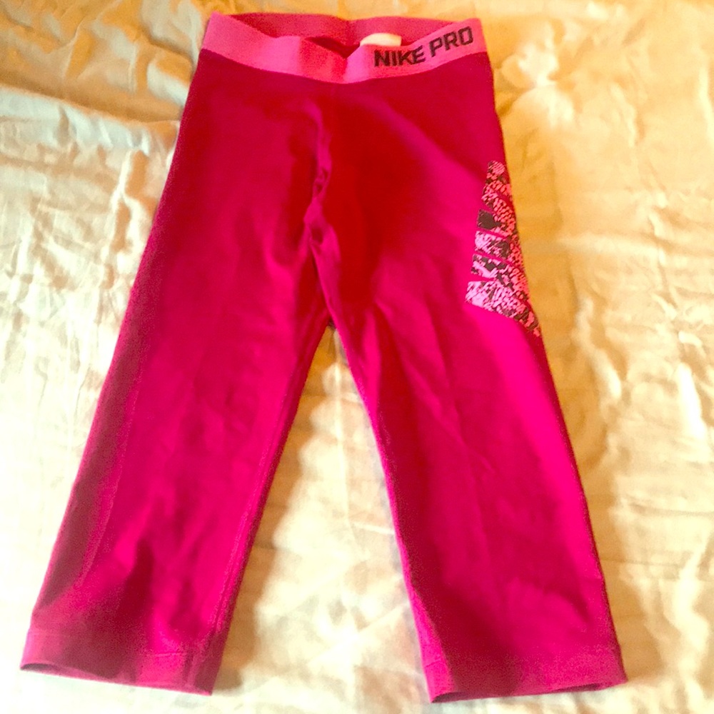 Nike pro workout pants. Never worn.